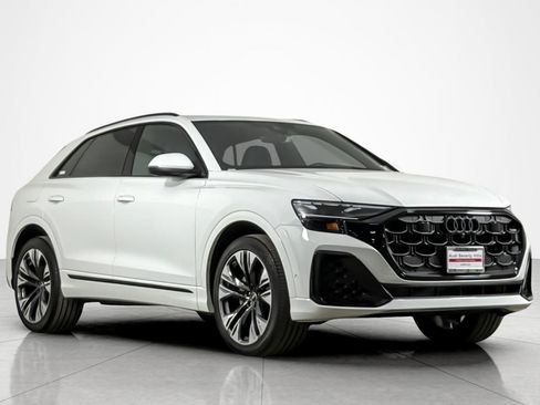 Used 2025 Audi Q8 Premium Plus w/ Premium Plus Package AWD/4WD image 7