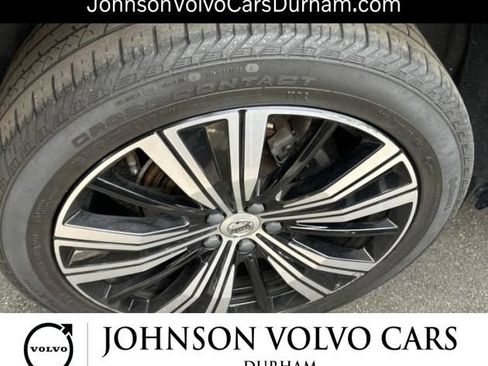 Used 2023 Volvo XC60 B5 Plus w/ Climate Package AWD/4WD image 5