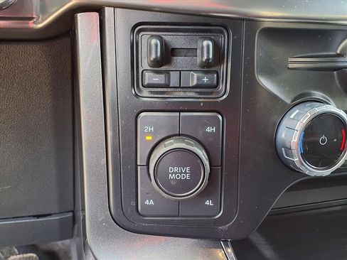 Used 2023 Ford F150 Lariat w/ Equipment Group 502A High image 32