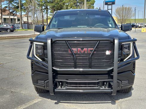 Used 2023 GMC Sierra 1500 Pro w/ Graphite Edition image 3