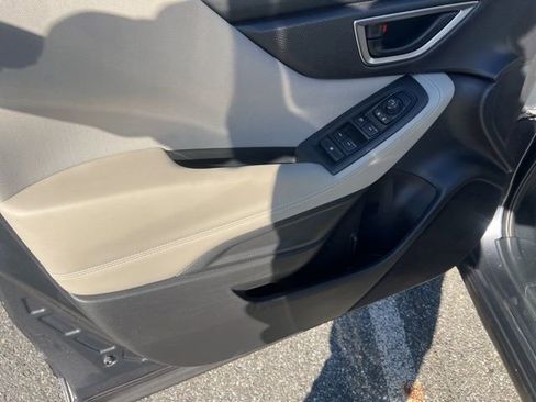 Used 2022 Subaru Forester image 11