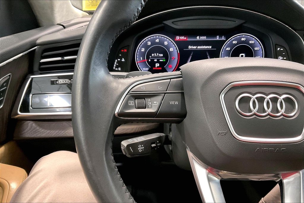 Used 2019 Audi Q8 Prestige w/ Luxury Package AWD/4WD image 12
