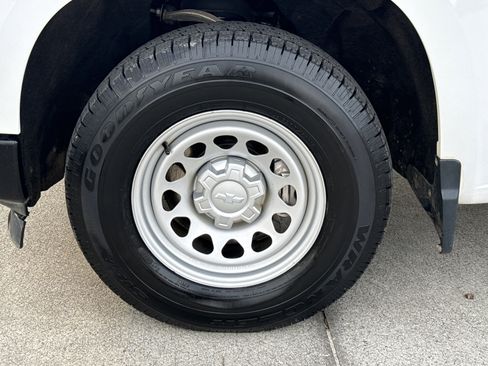 Used 2023 Chevrolet Silverado 1500 W/T w/ Trailering Package image 12