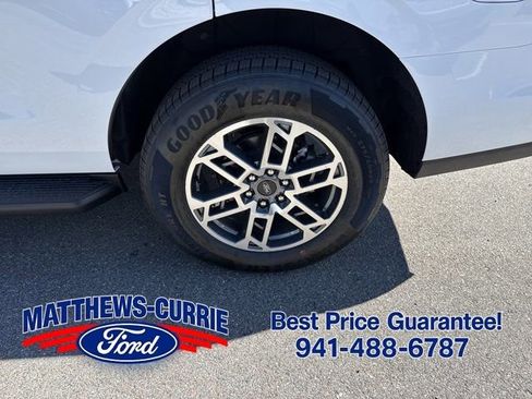 New 2026 Ford Expedition Active RWD image 16