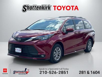 Used 2026 Toyota Sienna XLE