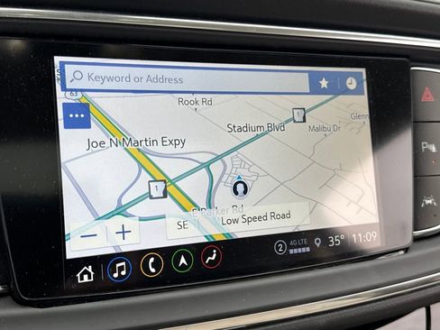 Used 2024 Buick Enclave Essence w/ Experience Buick Package image 26