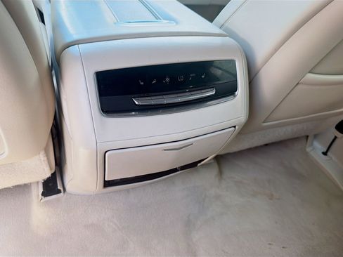Used 2023 Cadillac Escalade Sport Platinum AWD/4WD image 23