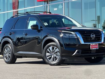 New 2025 Nissan Pathfinder SV w/ Cargo Package