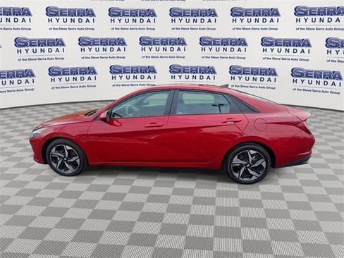 Certified 2023 Hyundai Elantra SEL w/ Convenience Package image 1