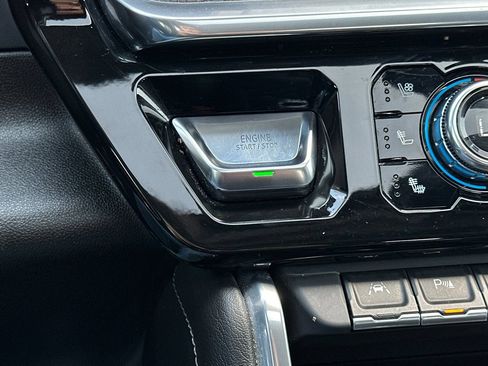 Used 2022 GMC Sierra 1500 Denali w/ Technology Package AWD/4WD image 29