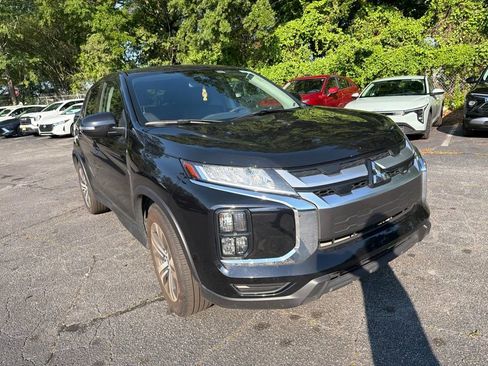 Used 2025 Mitsubishi Outlander Sport SE AWD/4WD image 5