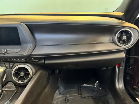 Used 2021 Chevrolet Camaro LT RWD image 29