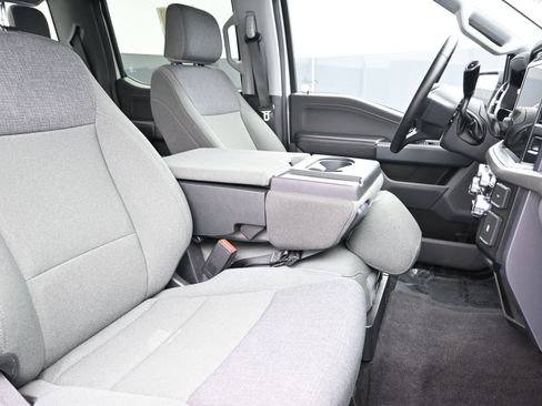 Used 2024 Ford F150 XLT image 27