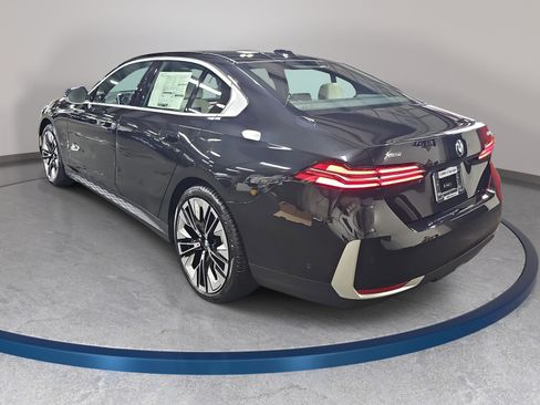 New 2027 BMW 530i xDrive AWD/4WD image 7