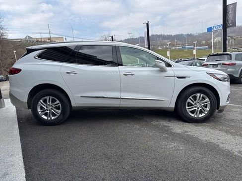 Used 2020 Buick Enclave Essence w/ Sound and Sites Package image 6