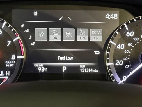 Used 2021 Toyota Highlander XLE AWD/4WD image 36