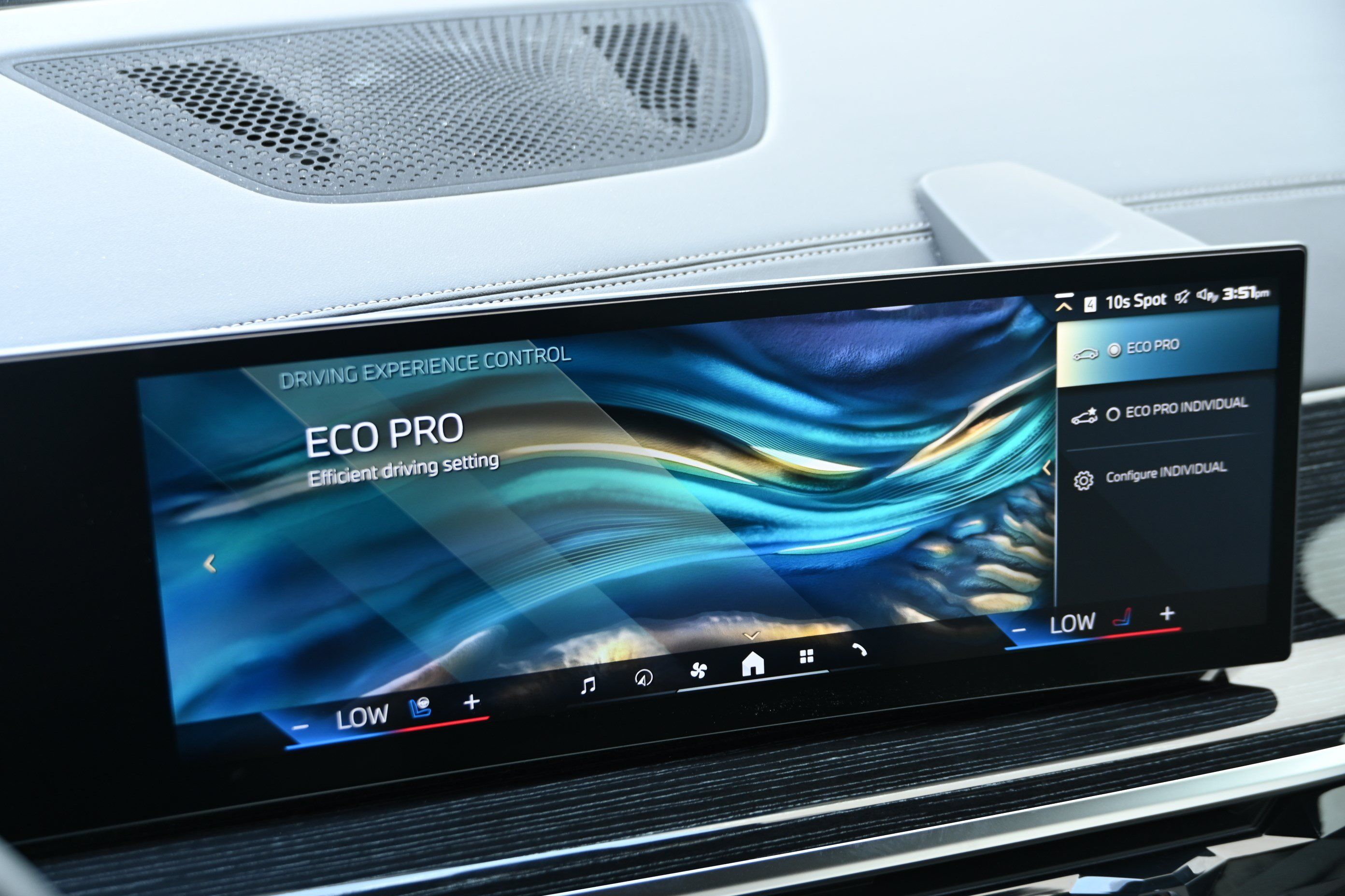 Certified 2026 BMW X7 M60i AWD/4WD image 36