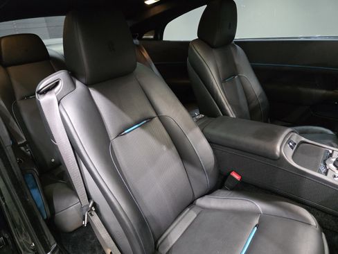 Used 2019 Rolls-Royce Wraith image 23