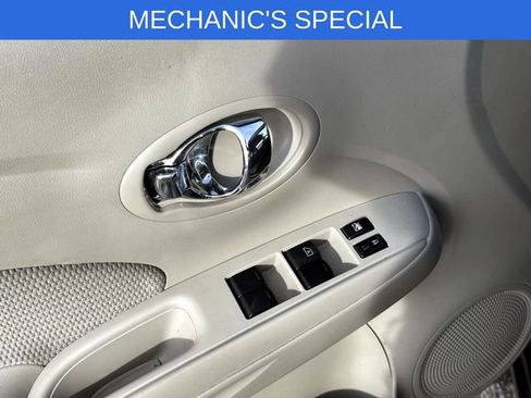 Used 2014 Nissan Versa SV image 15