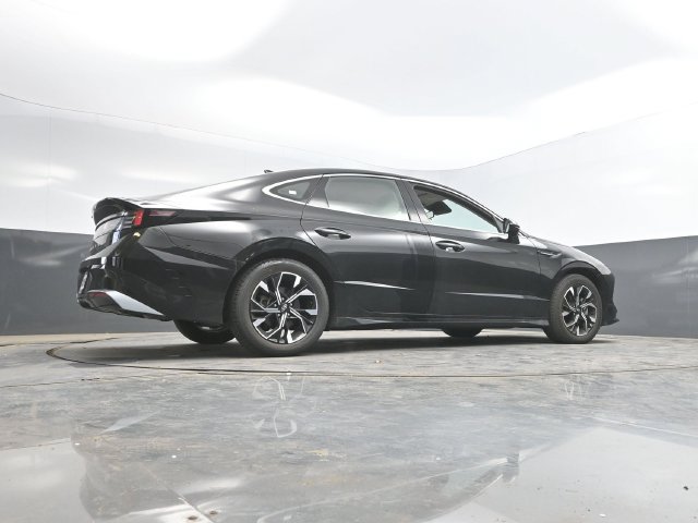 Used 2025 Hyundai Sonata SEL FWD image 41