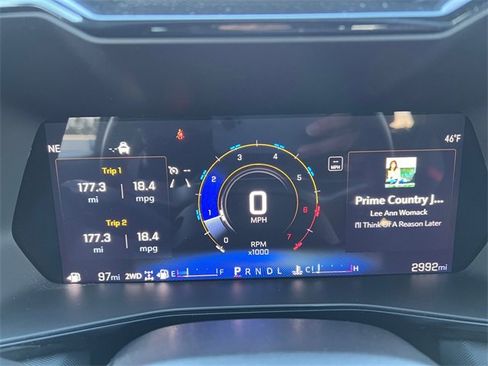 Used 2025 Chevrolet Colorado Z71 w/ Technology Package image 26