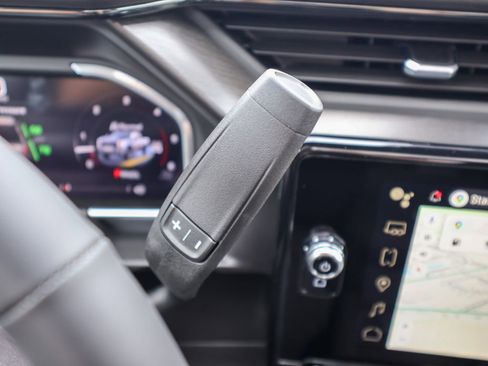 New 2026 GMC Sierra 2500 AT4 image 25