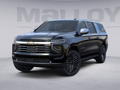 New 2026 Chevrolet Suburban Premier image 8