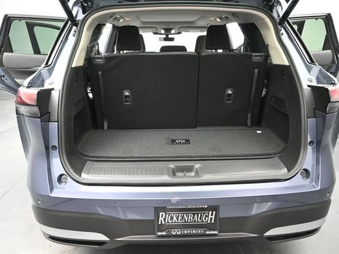 Certified 2026 INFINITI QX60 Luxe w/ Cargo Package AWD/4WD image 13