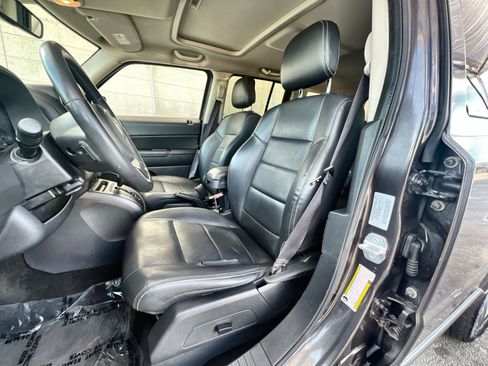 Used 2015 Jeep Patriot High Altitude AWD/4WD image 21