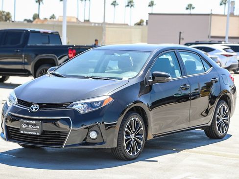 Used 2016 Toyota Corolla S FWD image 3