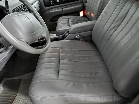 Used 1994 Chevrolet Impala SS RWD image 18