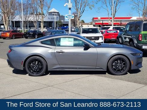 New 2025 Ford Mustang Coupe image 9