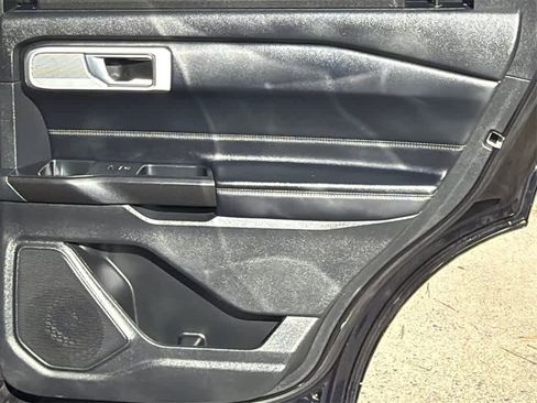 Used 2020 Ford Explorer Limited image 15