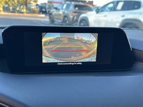 Used 2024 MAZDA MAZDA3 s image 32