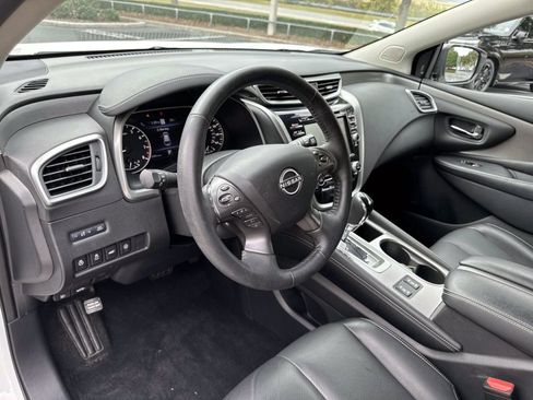 Used 2024 Nissan Murano SL image 12