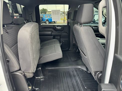 Used 2022 Chevrolet Silverado 3500 LT w/ Convenience Package image 19