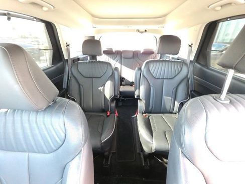 Used 2025 Hyundai Palisade Limited FWD image 21