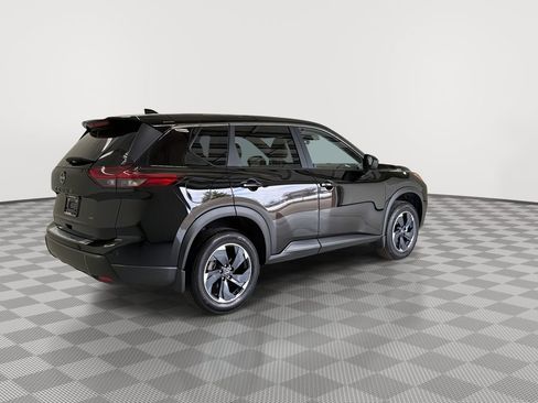 Certified 2025 Nissan Rogue SV image 12