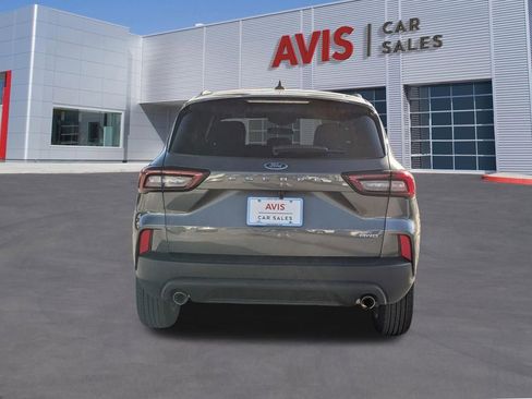 Used 2025 Ford Escape ST-Line image 5