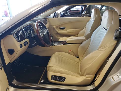 Used 2016 Bentley Continental GT image 12