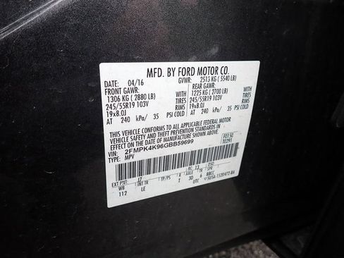 Used 2016 Ford Edge Titanium w/ Technology Package AWD/4WD image 14