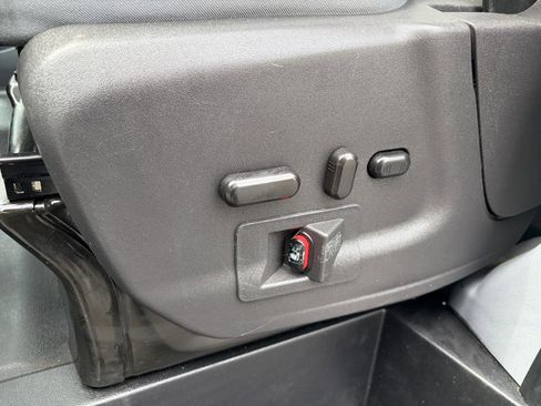 Used 2018 Ford Transit 350 XL RWD image 16