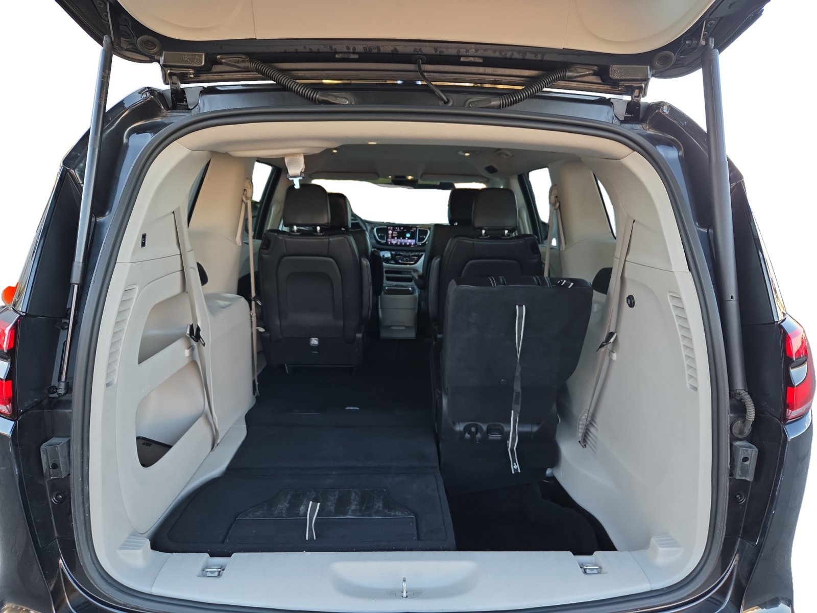 Used 2023 Chrysler Pacifica Touring-L FWD image 26