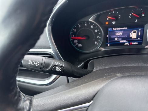 Used 2021 Chevrolet Equinox LT image 34