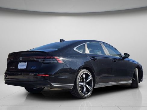 Used 2023 Honda Accord Sport image 9