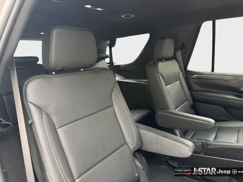Used 2022 Chevrolet Tahoe LT w/ Luxury Package RWD image 31