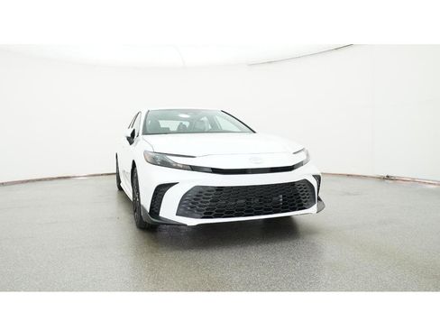 New 2026 Toyota Camry SE image 30