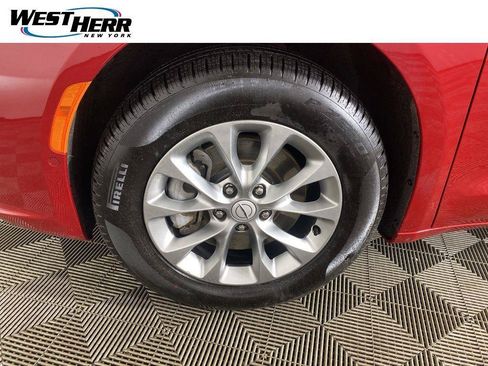 Used 2026 Chrysler Pacifica Select AWD/4WD image 27