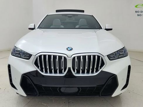 Used 2026 BMW X6 xDrive40i AWD/4WD image 2