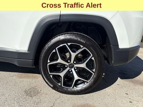 Used 2025 Jeep Compass Limited AWD/4WD image 9